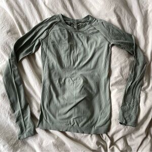 Athleta Momentum Seamless Heather Top in Glacier Green